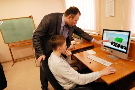 Андрей Смышляев объясняет приемы работы в КОМПАС-3D